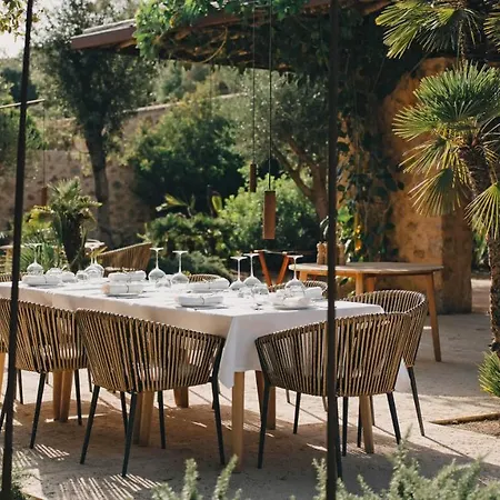 Es Raco D'arta Hotel